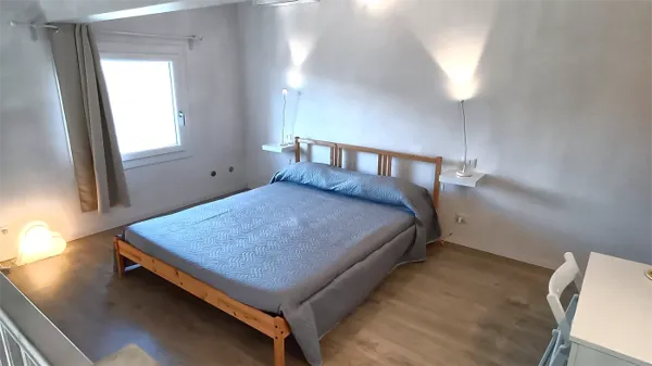 Zona letto matrimoniale