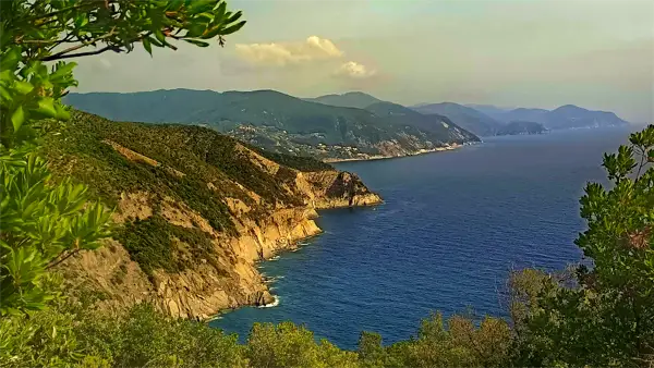 La vista verso le Cinque Terre